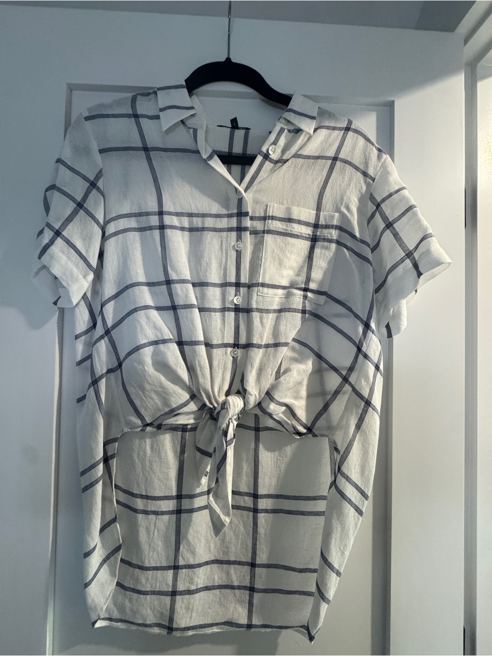 Theory White and Navy Plaid Tie-Front Button Blouse